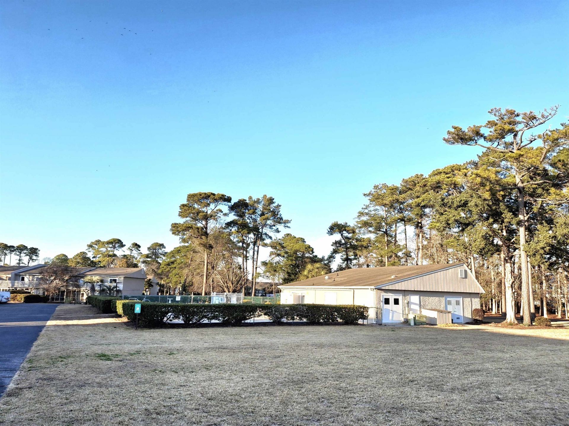 938 Villa Dr. Photo 66
