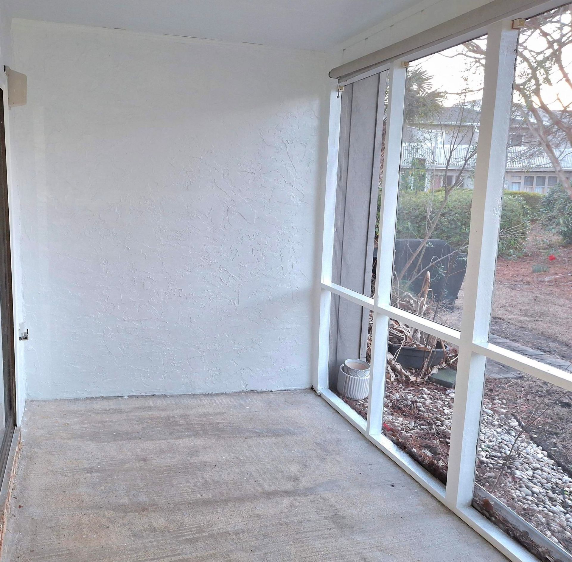 938 Villa Dr. Photo 78