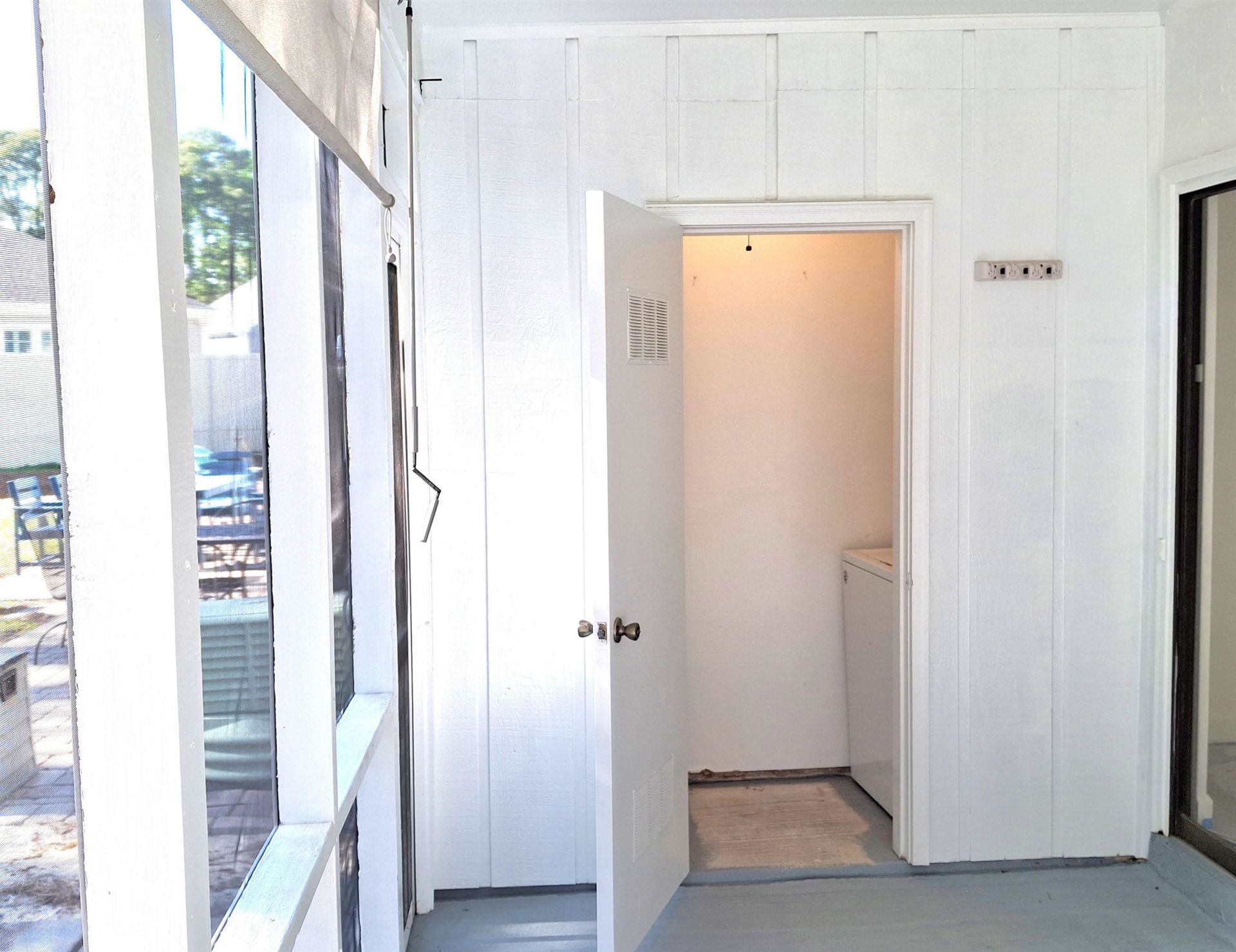 938 Villa Dr. Photo 82