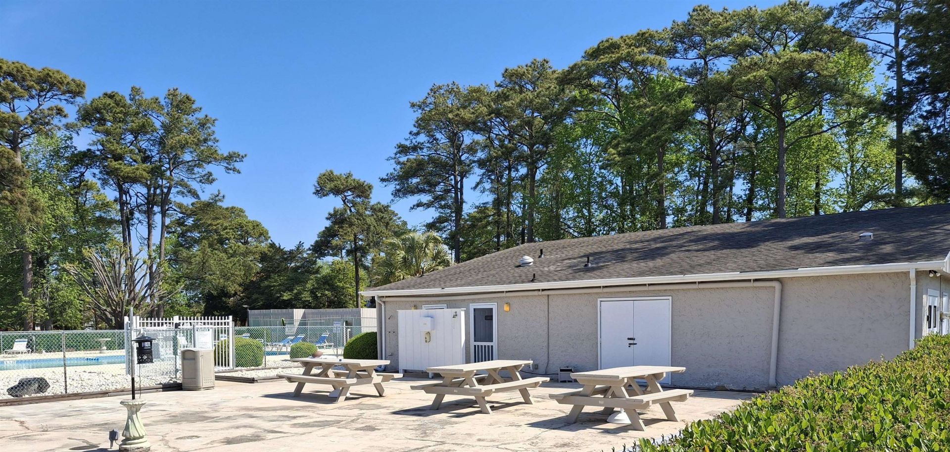 938 Villa Dr. Photo 89