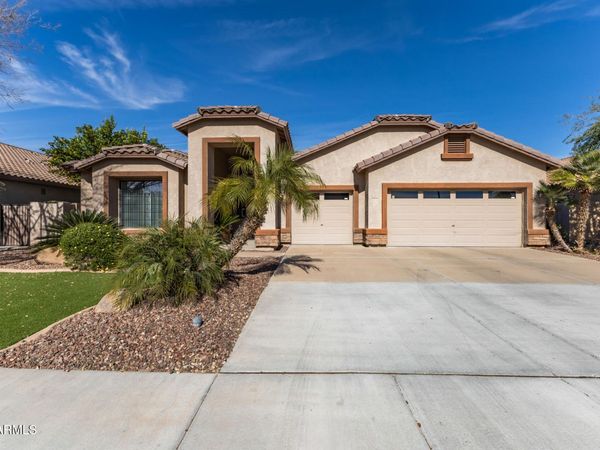 828 E TEAKWOOD Drive, Chandler, AZ 85249