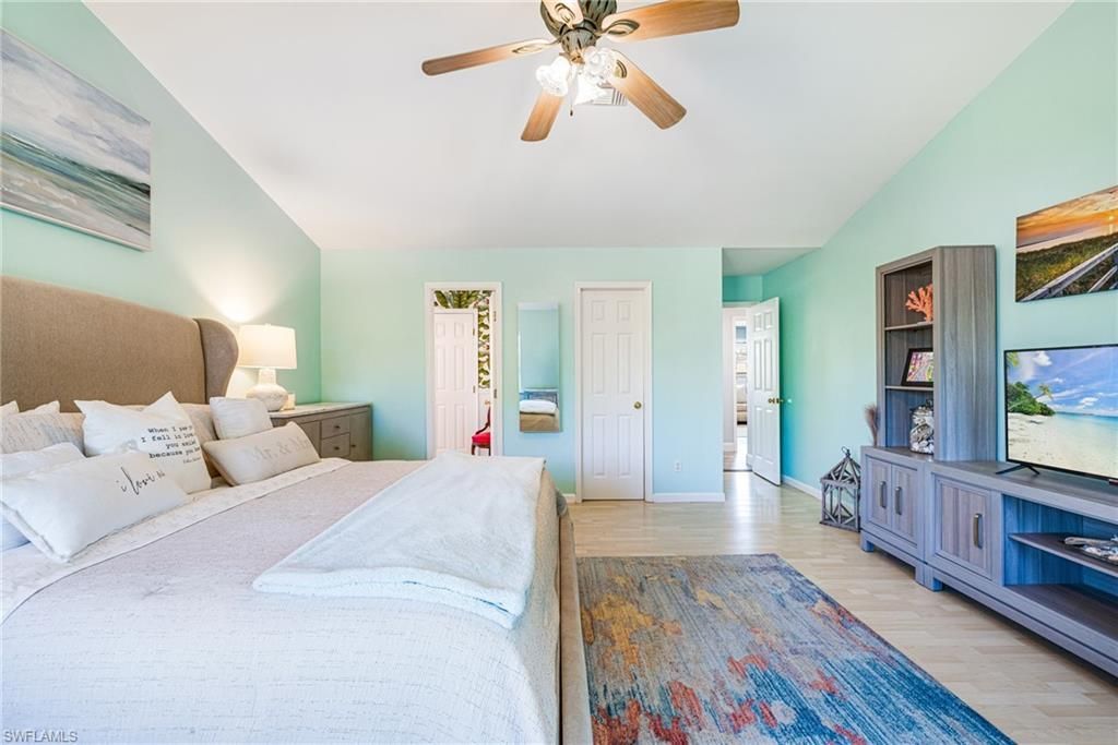 20520 Pine Tree Ln, Estero, FL 33928 Photo