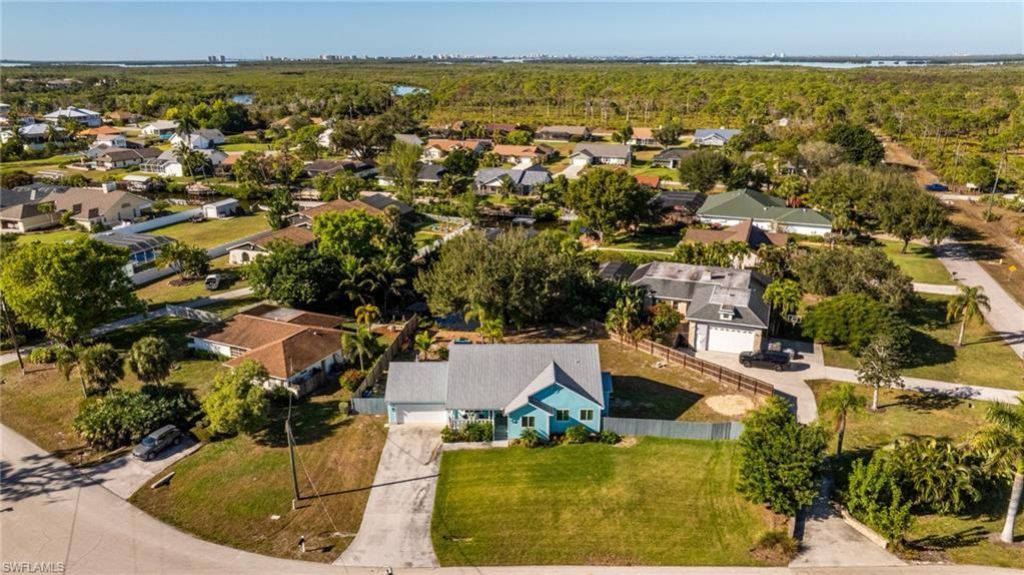 20520 Pine Tree Ln, Estero, FL 33928 Photo