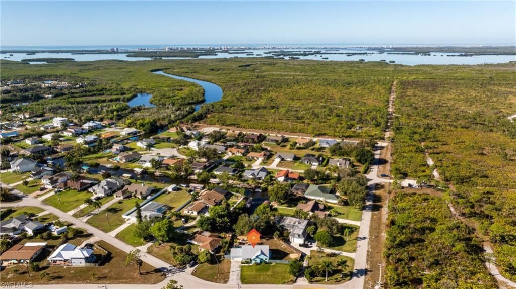 20520 Pine Tree Ln, Estero, FL 33928 Photo