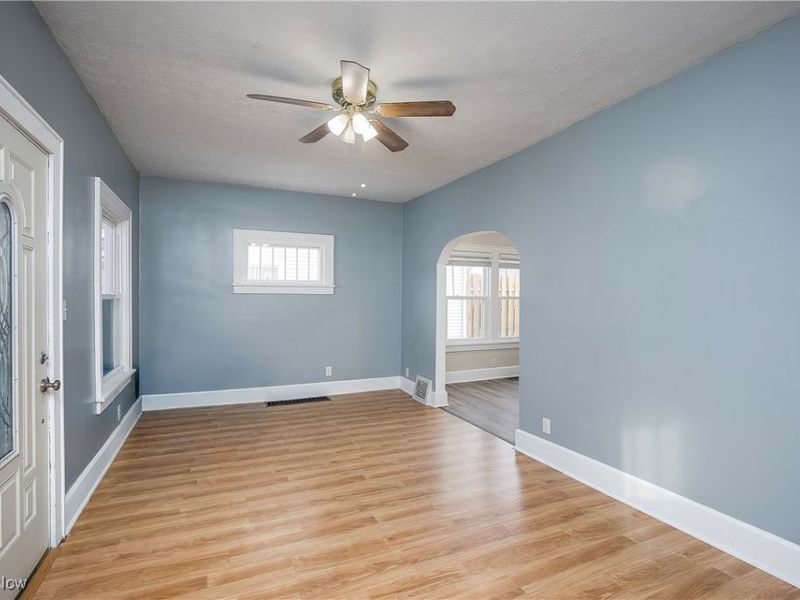 230 Superior Street, Louisville, OH 44641 Photo 12