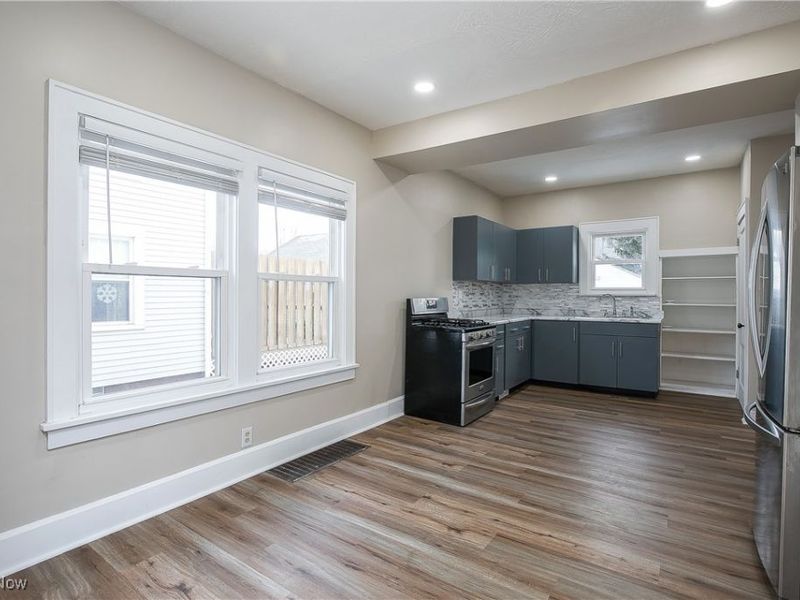 230 Superior Street, Louisville, OH 44641 Photo 14