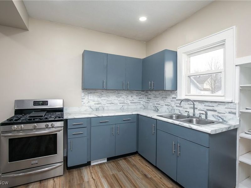 230 Superior Street, Louisville, OH 44641 Photo 16