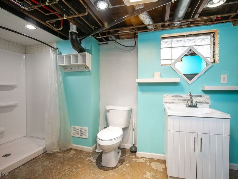 230 Superior Street, Louisville, OH 44641 Photo 28