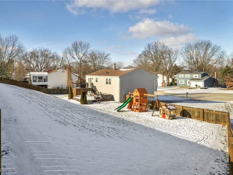 1690 Cloverview Drive, Uniontown, OH 44685 Photo 38