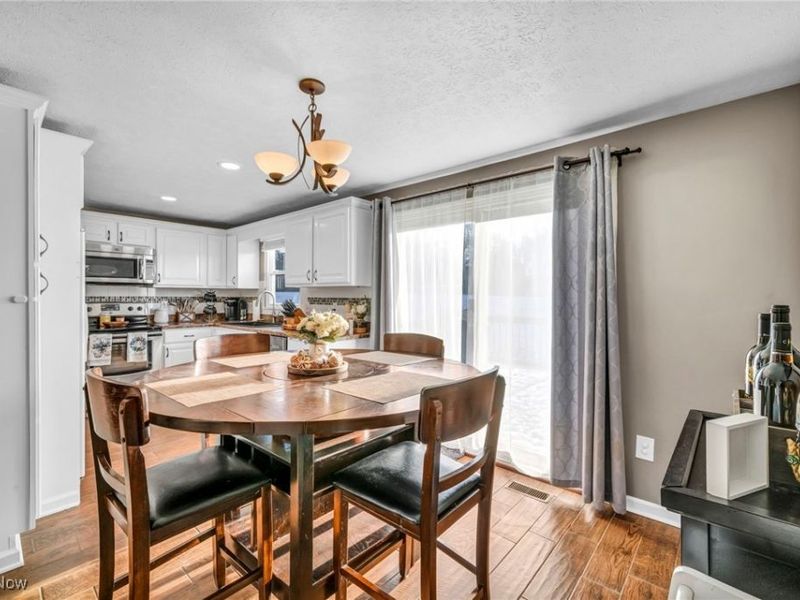 1690 Cloverview Drive, Uniontown, OH 44685 Photo 7