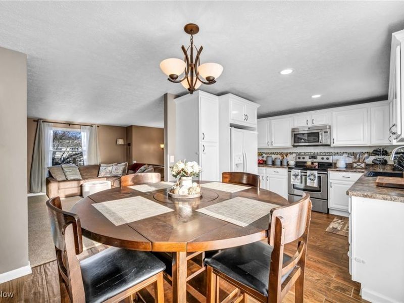 1690 Cloverview Drive, Uniontown, OH 44685 Photo 8