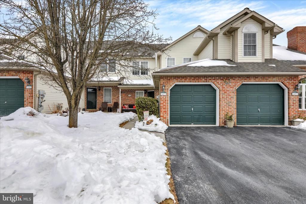 457 Epsilon Drive, Wernersville, PA 19565 Main Photo