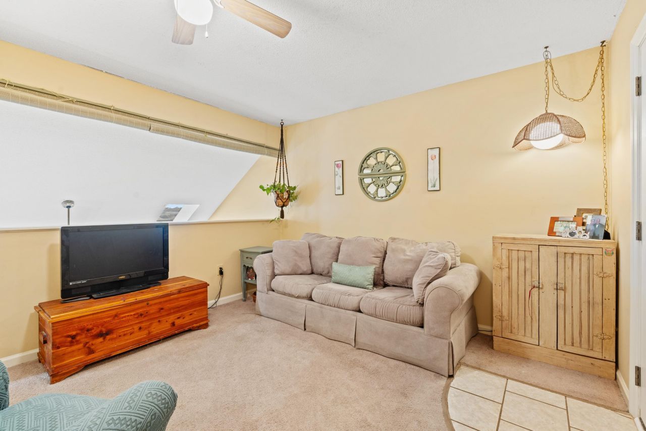 212 29th Ave. N Photo 14