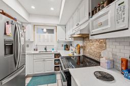 212 29th Ave. N photo 4