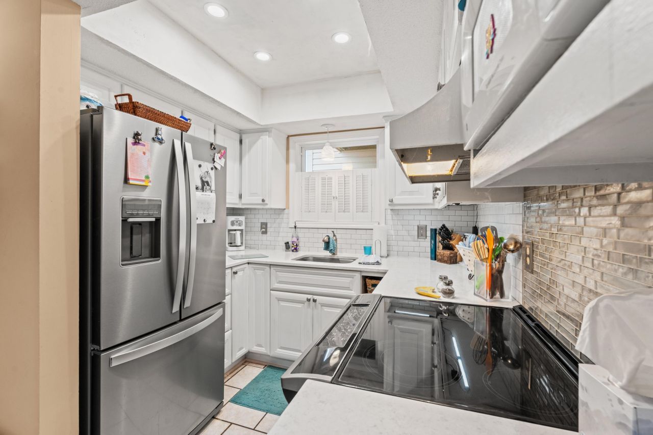 212 29th Ave. N Photo 6