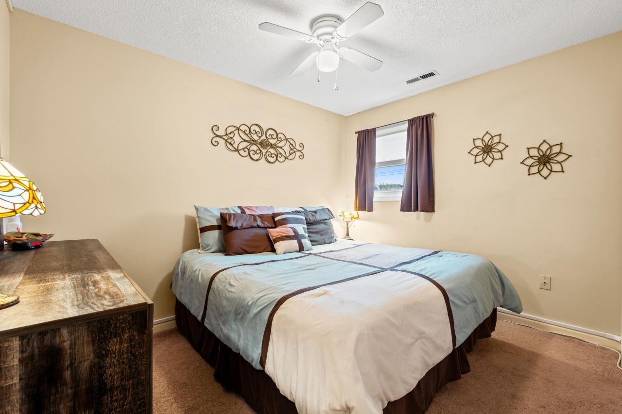 212 29th Ave. N Photo 7