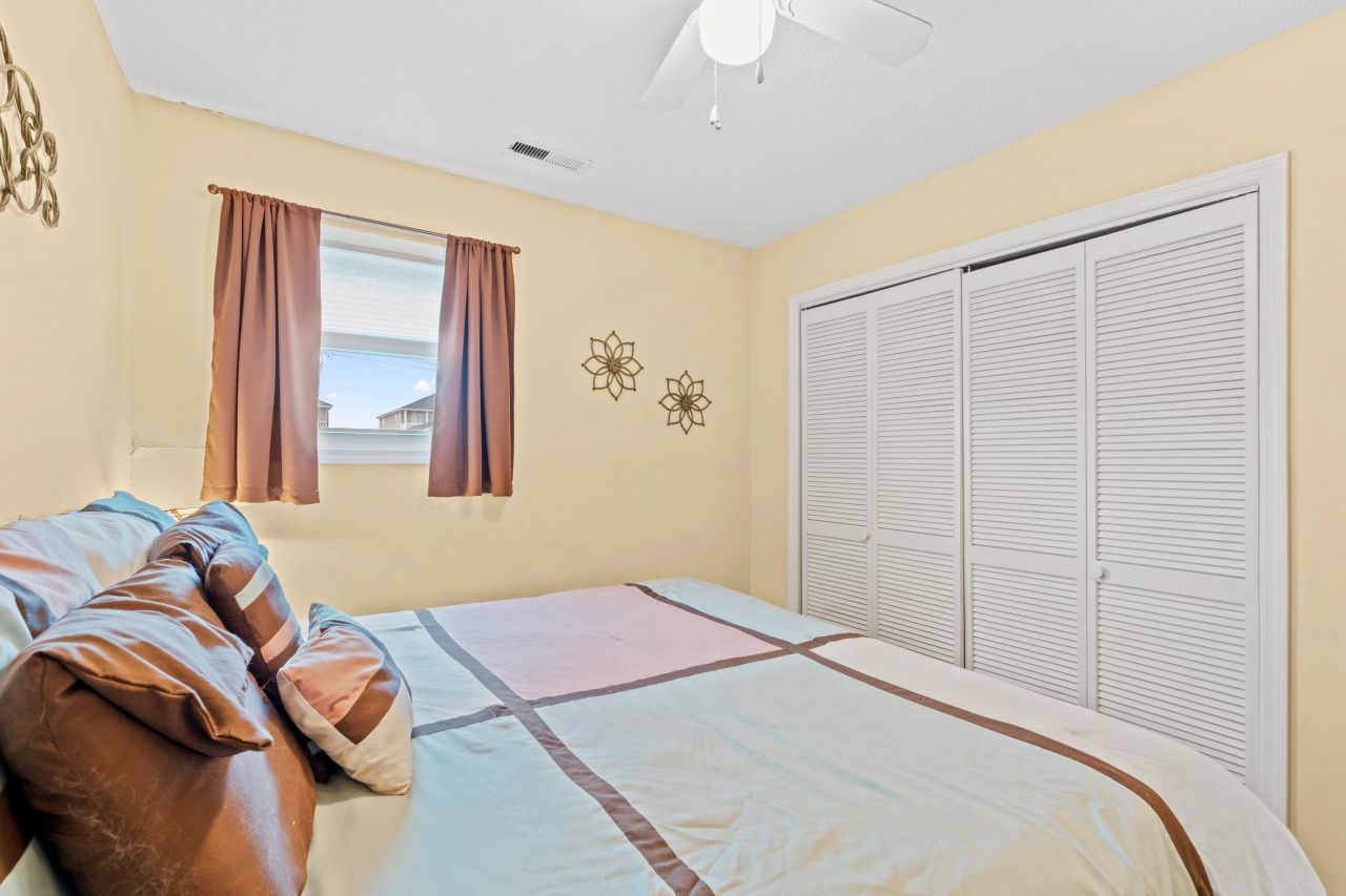 212 29th Ave. N Photo 8