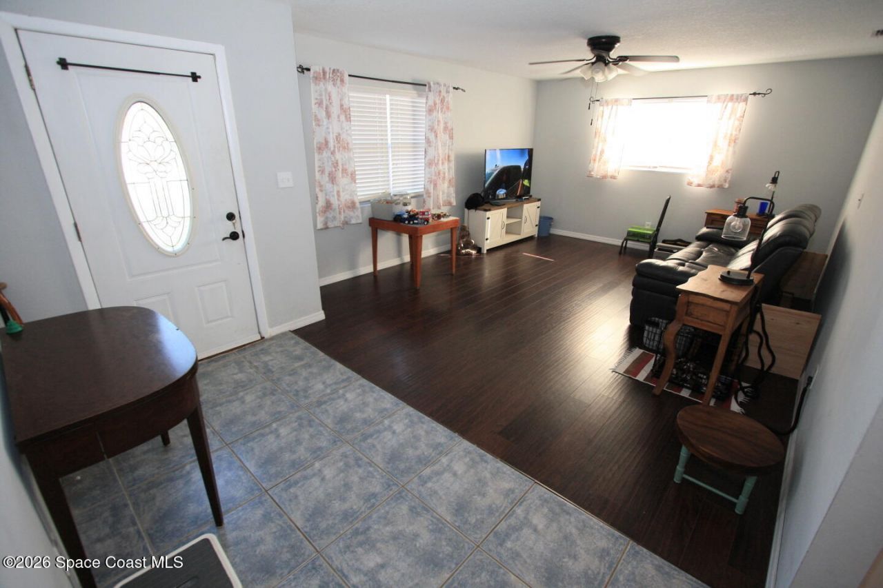 8205 93rd Avenue, Vero Beach, FL 32967 Photo