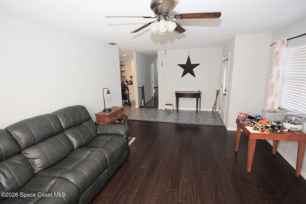 8205 93rd Avenue, Vero Beach, FL 32967 Photo