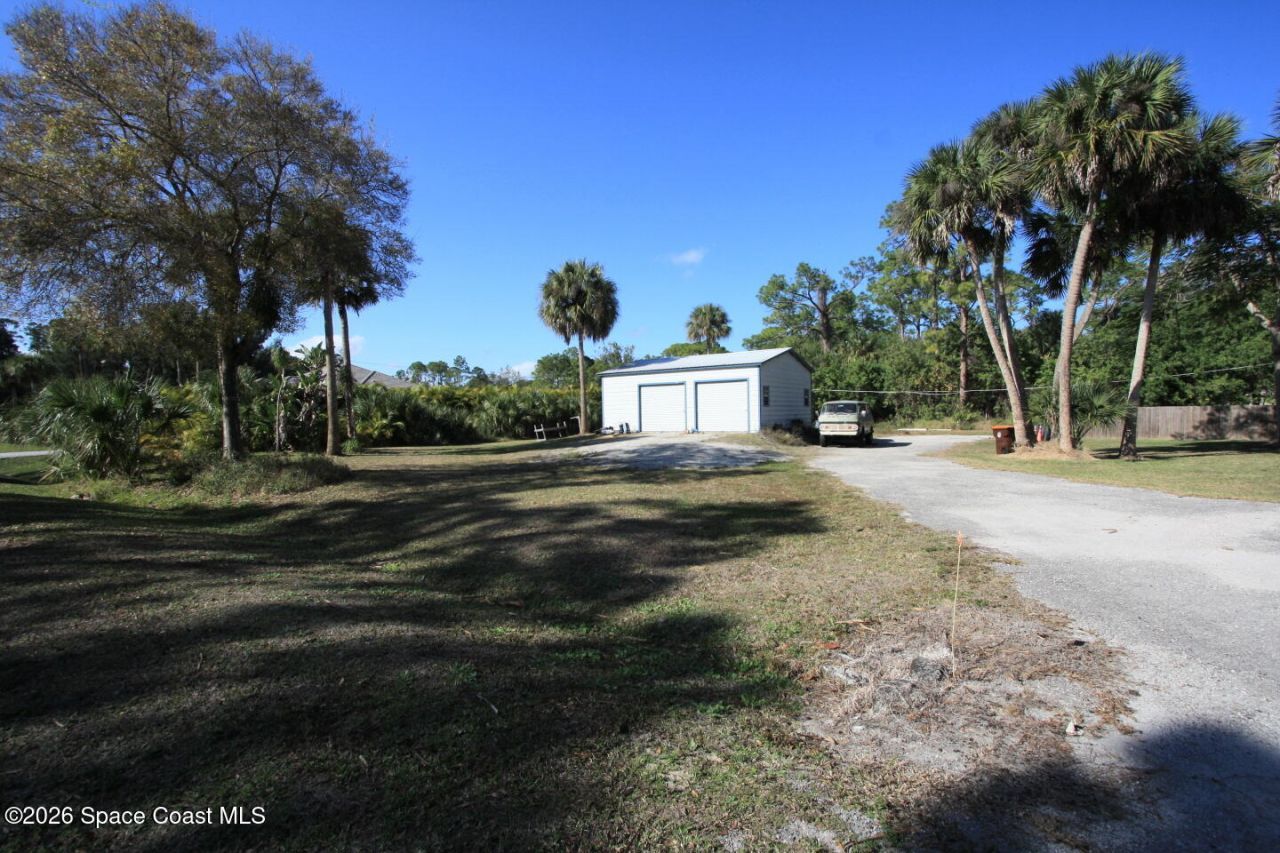 8205 93rd Avenue, Vero Beach, FL 32967 Photo