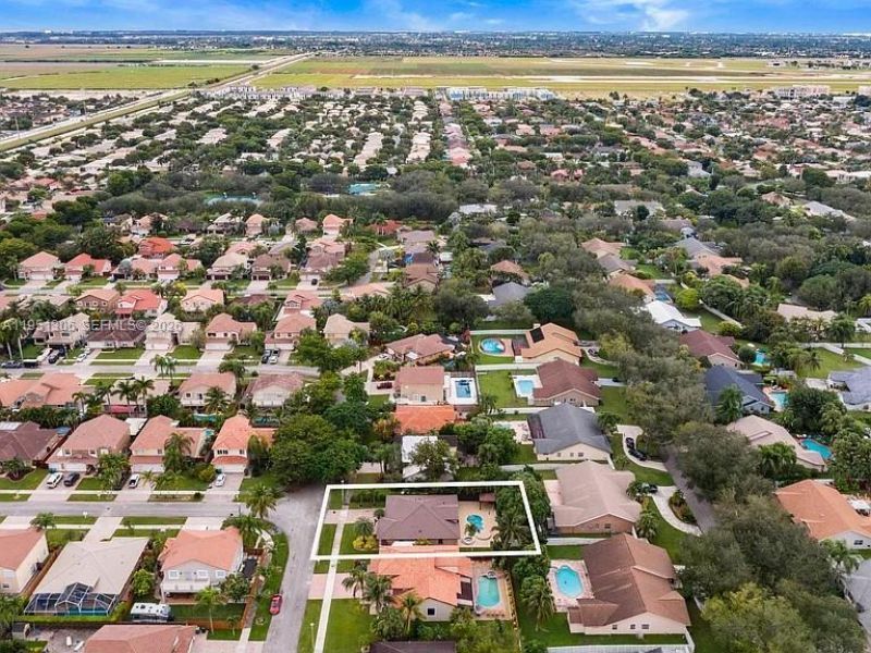 14801 SW 154th Ct , Miami, FL 33196 Photo