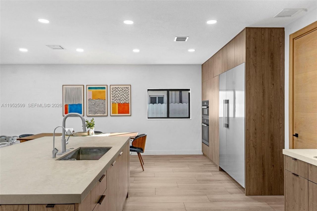 15619 SW 14th St , Miami, FL 33194 Photo