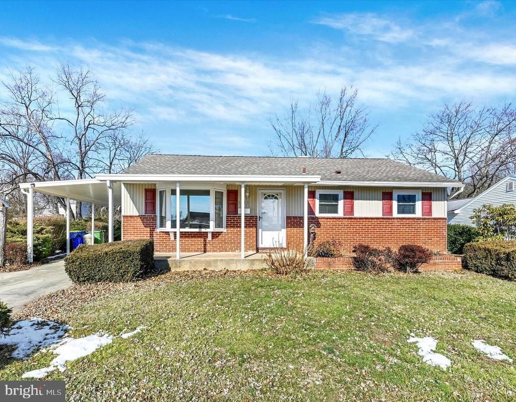 3813 Sylvan Drive, York, PA 17402 Main Photo