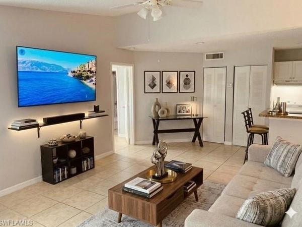 124 Santa Clara DR, Unit 15, NAPLES, FL 34104
