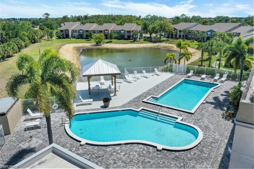 124 Santa Clara Dr, Unit 15, Naples, FL 34104 Photo