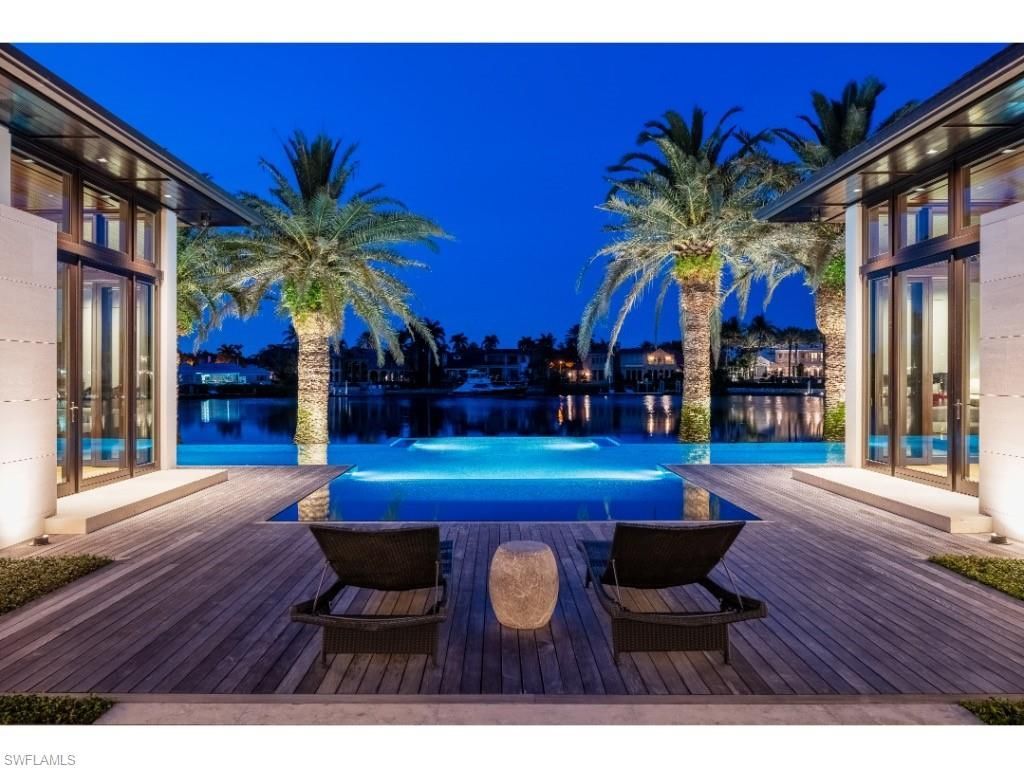 3065 Fort Charles Dr, Naples, FL 34102 Photo