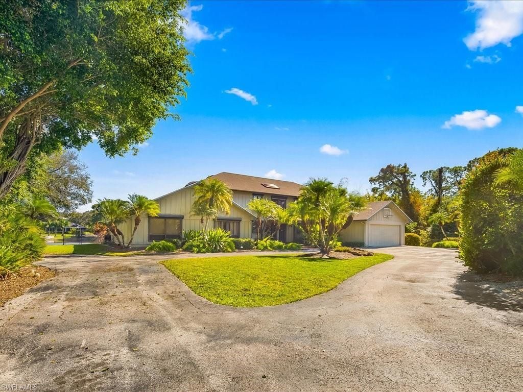 154 Cajeput Dr, Naples, FL 34108 Photo