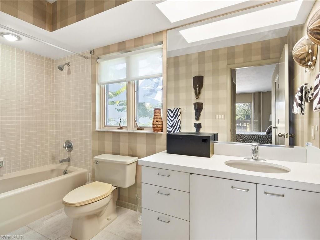 154 Cajeput Dr, Naples, FL 34108 Photo