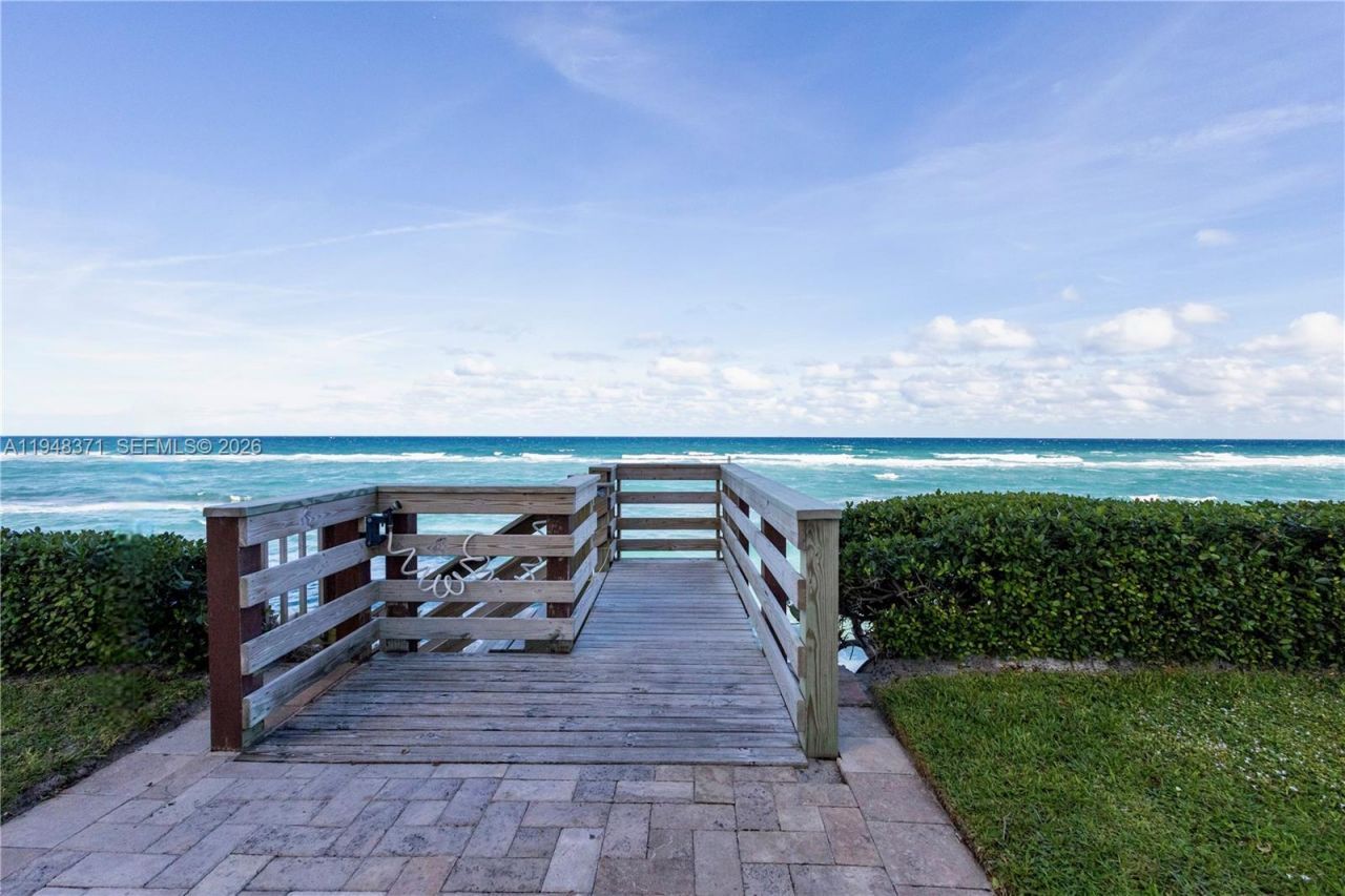 Please Call For Address, Unit 15G, Singer Island, FL 33404 Photo