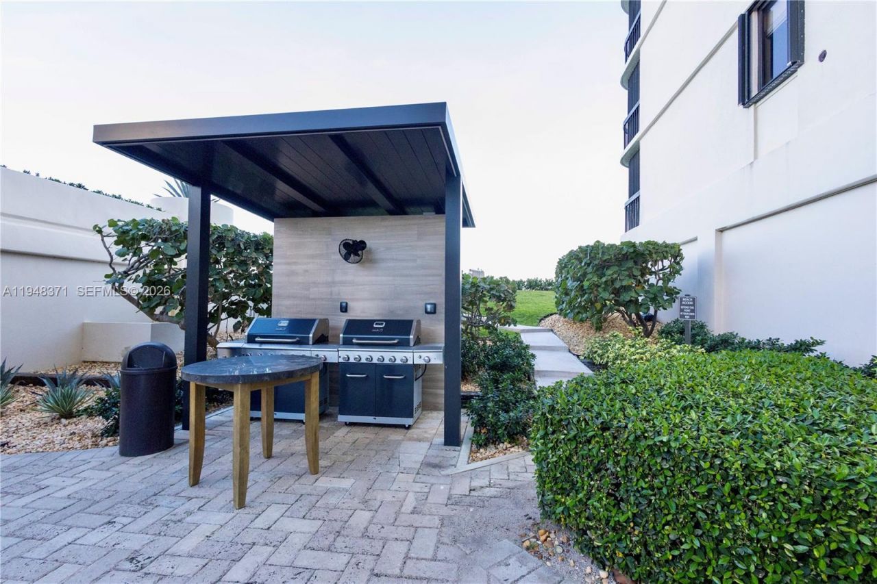 Please Call For Address, Unit 15G, Singer Island, FL 33404 Photo