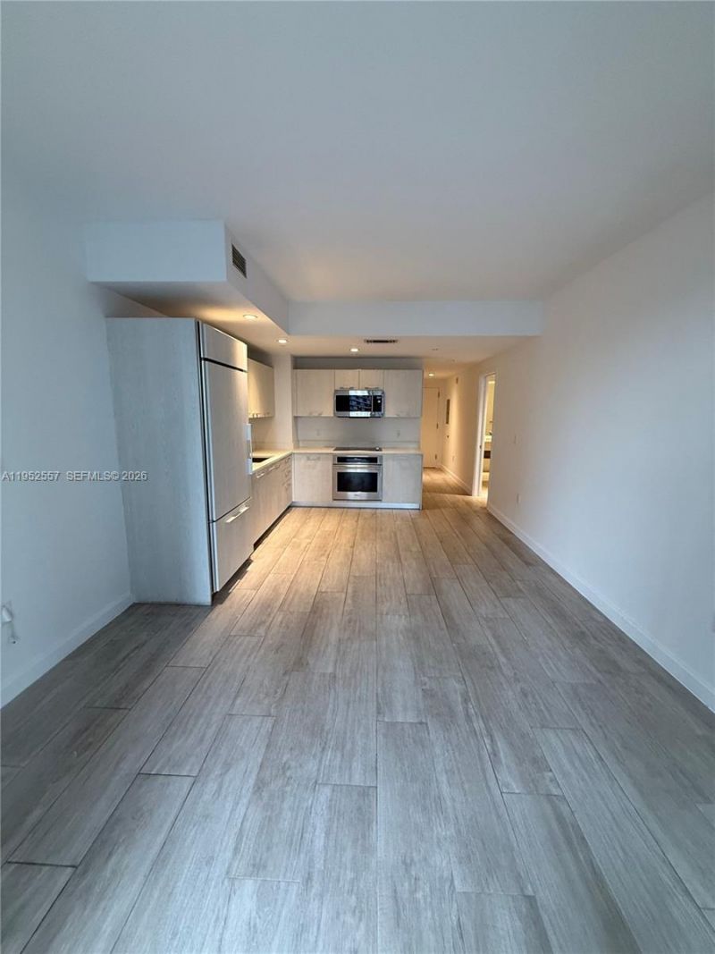 45 SW 9th St , Unit 1004, Miami, FL 33130 Photo