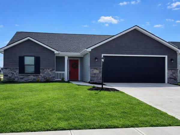13155 Fringe Tree Trail, Fort Wayne, IN 46814