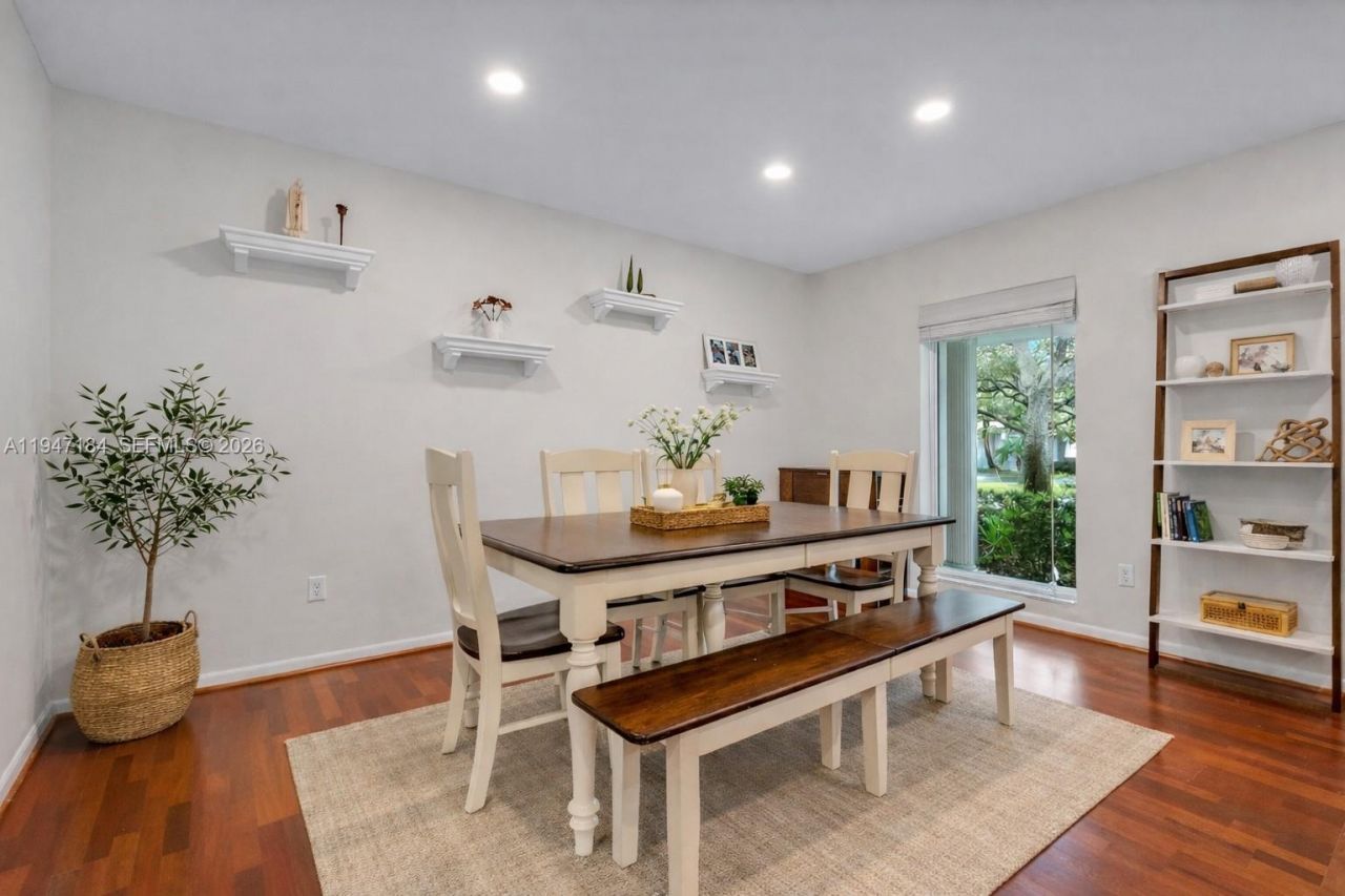 8425 SW 149th Dr, Palmetto Bay, FL 33158 Photo