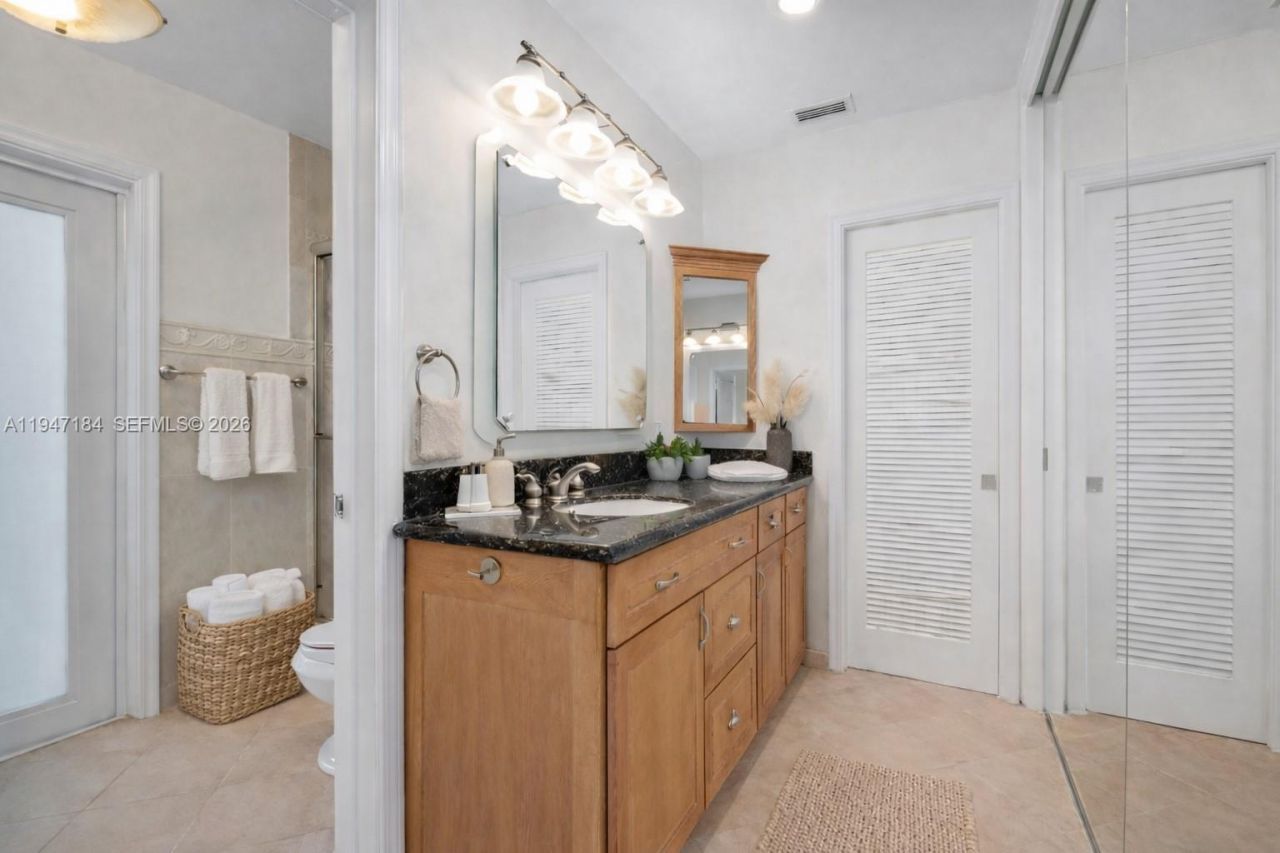 8425 SW 149th Dr, Palmetto Bay, FL 33158 Photo