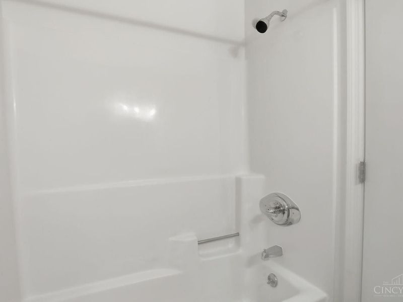 2121 Sutton Avenue, Unit 4C, Cincinnati, OH 45230 Photo 12