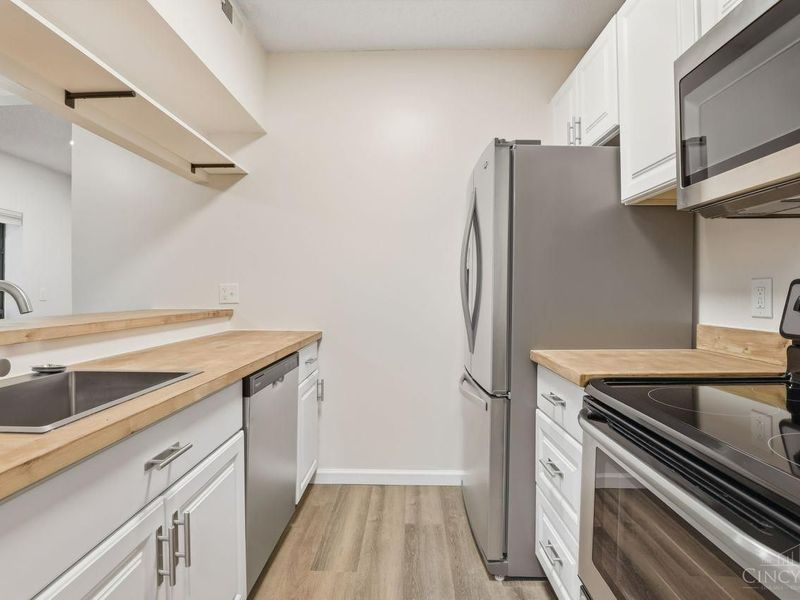 2121 Sutton Avenue, Unit 4C, Cincinnati, OH 45230 Photo 27