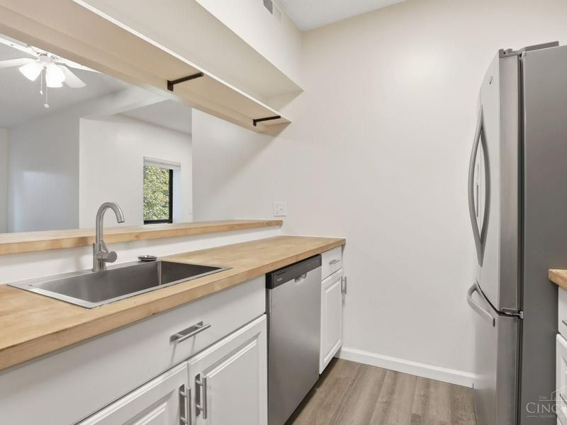 2121 Sutton Avenue, Unit 4C, Cincinnati, OH 45230 Photo 3