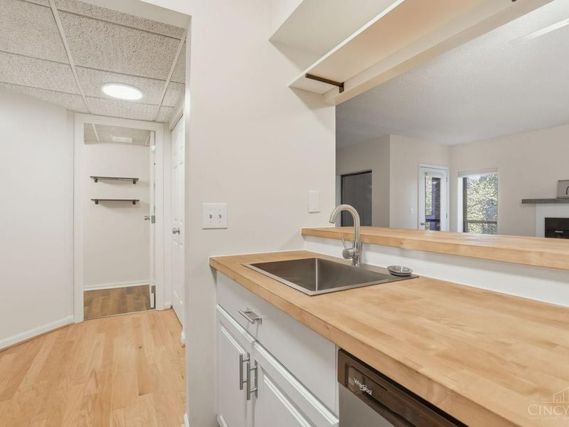 2121 Sutton Avenue, Unit 4C, Cincinnati, OH 45230 Photo 4