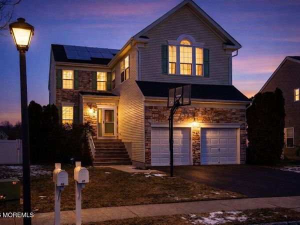 10 Hemingway Lane, Columbus, NJ 08022