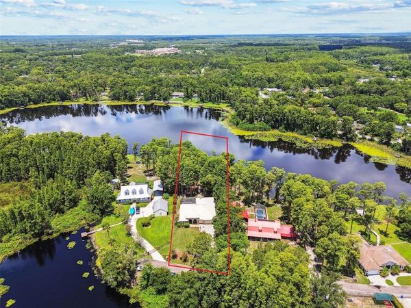 17906 LORETTA LANE, LUTZ, FL 33548