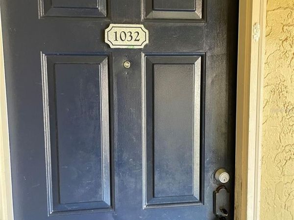 5144 CONROY ROAD, Unit 32, ORLANDO, FL 32811