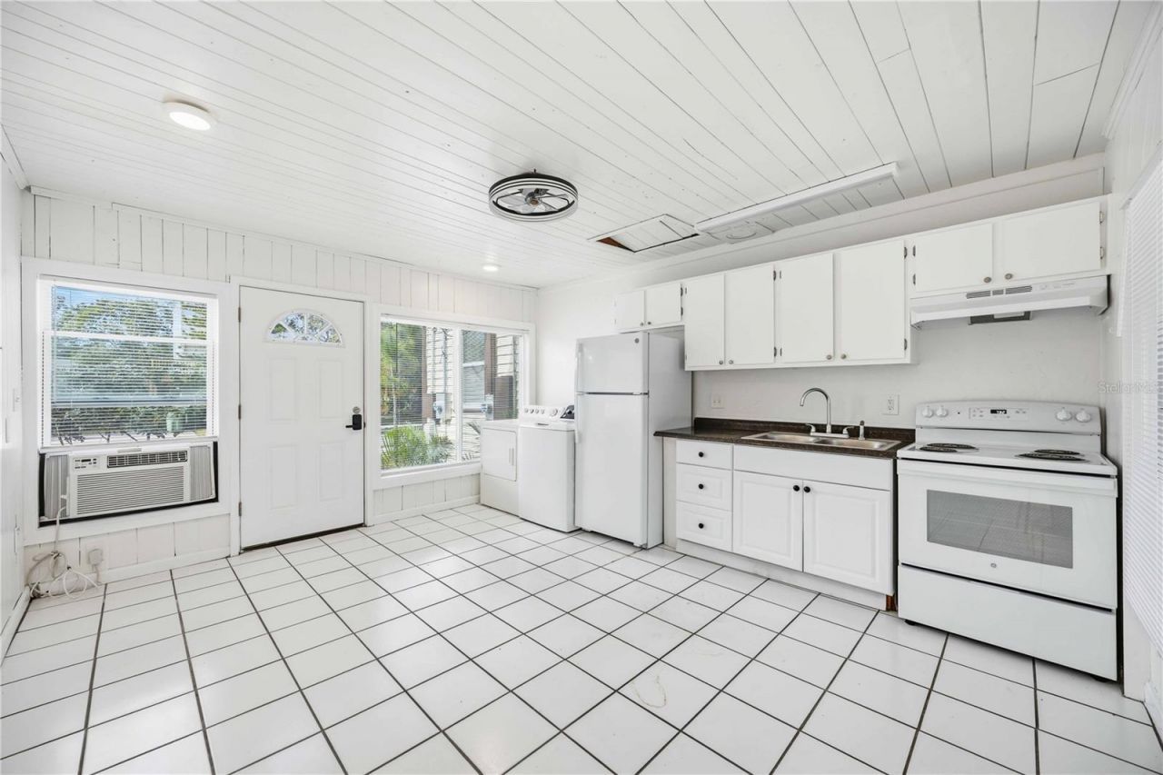 1919 12th Avenue W, Bradenton, FL 34205 Photo