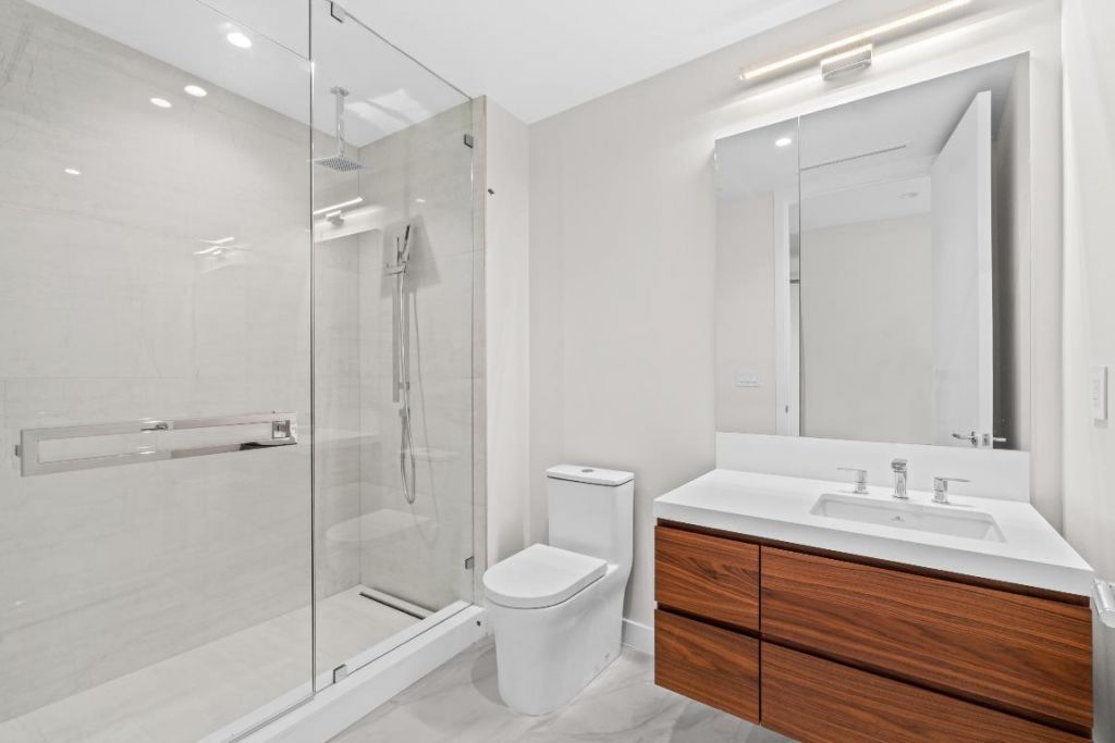 220 SE Mizner Boulevard, Unit 223, Boca Raton, FL 33432 Photo