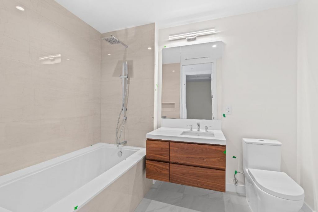 220 SE Mizner Boulevard, Unit 223, Boca Raton, FL 33432 Photo