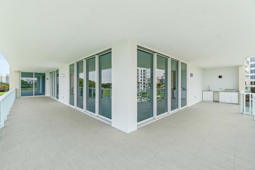 220 SE Mizner Boulevard, Unit 223, Boca Raton, FL 33432 Photo