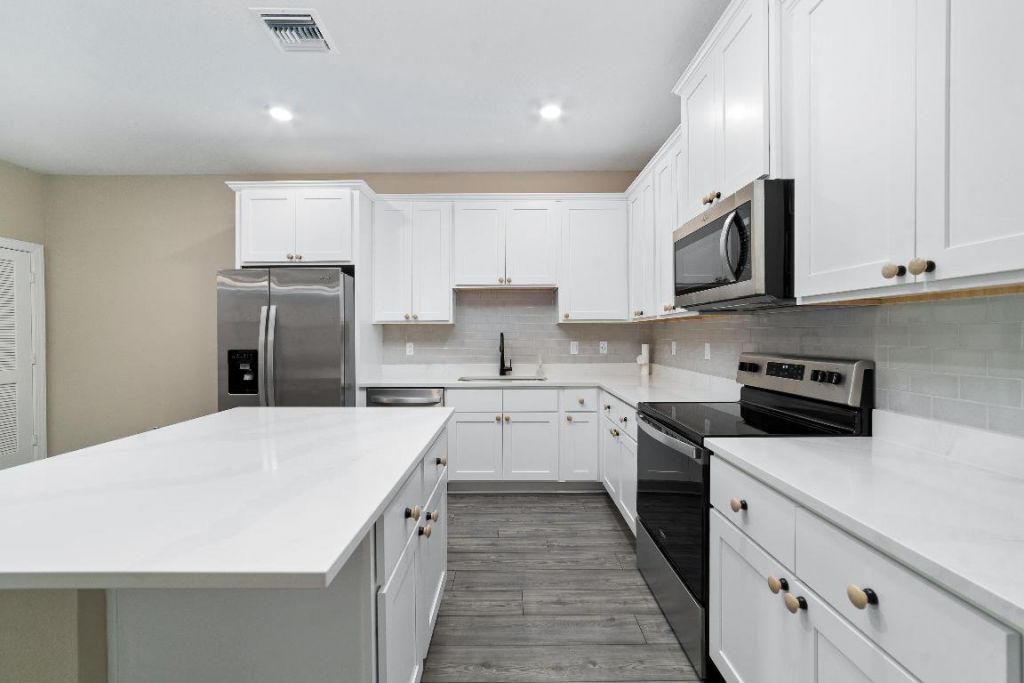 1718 Party Place, Fort Pierce, FL 34947 Photo